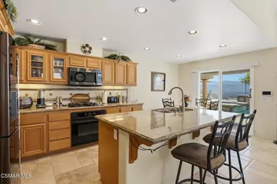 17114 Crest Heights Drive, Canyon Country, CA 91387 - Photo 11