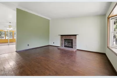 13949 Tucker Avenue, Sylmar, CA 91342 - Photo 5