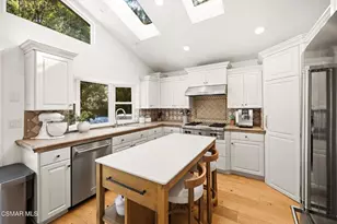 388 Sundance St, Thousand Oaks, CA 91360 - Photo 17