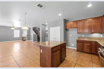 2440 Carolyn Drive, Palmdale, CA 93551 - Photo 9