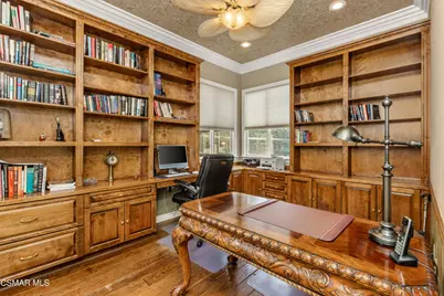 961 Alexandra Court, Oak Park, CA 91377 - Photo 17
