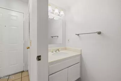 2731 Erringer Road #17, Simi Valley, CA 93065 - Photo 9
