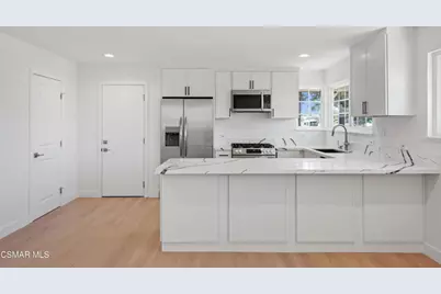 15 Teasdale Street, Thousand Oaks, CA 91360 - Photo 5