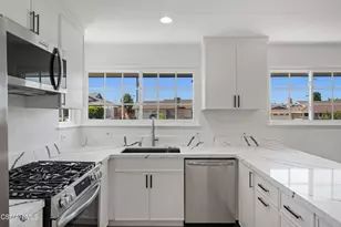 15 Teasdale St, Thousand Oaks, CA 91360 - Photo 7