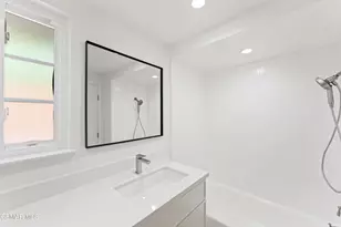 15 Teasdale St, Thousand Oaks, CA 91360 - Photo 13