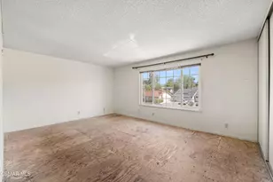 2260 Hollowpark Ct, Thousand Oaks, CA 91362 - Photo 15