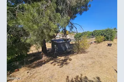 1287 Nonchalant Drive, Simi Valley, CA 93065 - Photo 27