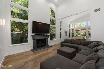 1660 Cross Bridge Place, Thousand Oaks, CA 91362 - Photo 13