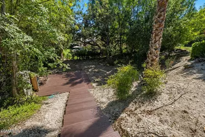 1660 Cross Bridge Place, Thousand Oaks, CA 91362 - Photo 35