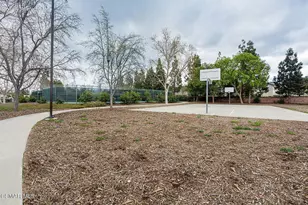 12486 Beechgrove Ct, Moorpark, CA 93021 - Photo 49