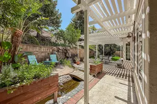 12486 Beechgrove Ct, Moorpark, CA 93021 - Photo 15