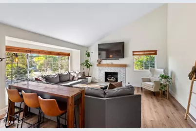 363 Larcom Street, Thousand Oaks, CA 91360 - Photo 9