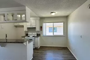 1669 Calle Zafiro, Newbury Park, CA 91320 - Photo 9