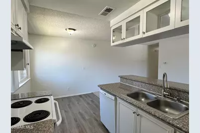 1669 Calle Zafiro, Newbury Park, CA 91320 - Photo 13