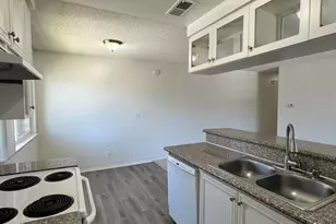 1669 Calle Zafiro, Newbury Park, CA 91320 - Photo 13