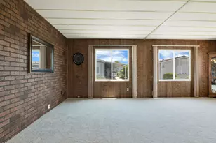 92 Poinsettia Gardens Dr, Ventura, CA 93004 - Photo 17