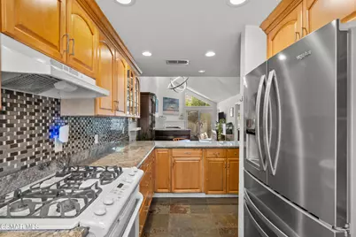 6408 Katherine Road #D, Simi Valley, CA 93063 - Photo 11