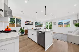 1135 N Commonwealth Ave, Los Angeles, CA 90029 - Photo 9