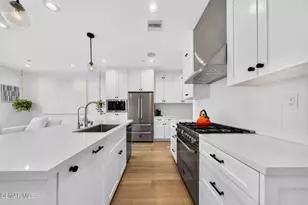 1135 N Commonwealth Ave, Los Angeles, CA 90029 - Photo 5