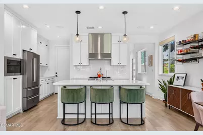 1135 N Commonwealth Avenue, Los Angeles, CA 90029 - Photo 7