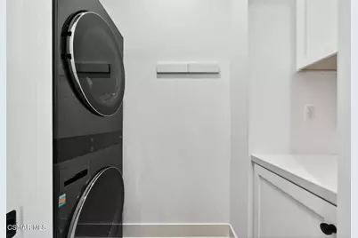 1135 N Commonwealth Avenue, Los Angeles, CA 90029 - Photo 21