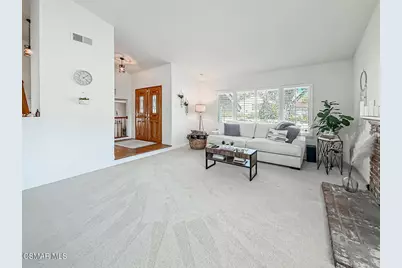 393 Larcom Street, Thousand Oaks, CA 91360 - Photo 7