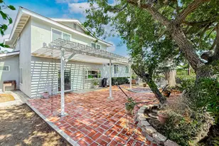 393 Larcom St, Thousand Oaks, CA 91360 - Photo 39