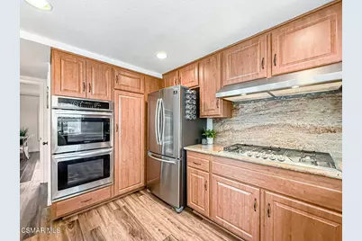 393 Larcom Street, Thousand Oaks, CA 91360 - Photo 19