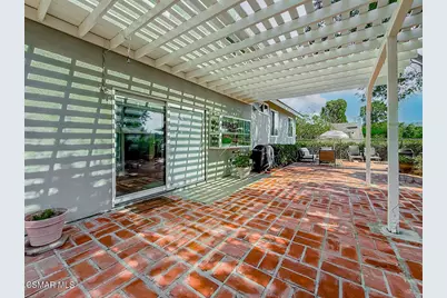 393 Larcom Street, Thousand Oaks, CA 91360 - Photo 39