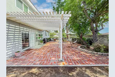 393 Larcom Street, Thousand Oaks, CA 91360 - Photo 37
