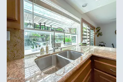 393 Larcom Street, Thousand Oaks, CA 91360 - Photo 17