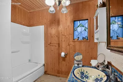 9208 Thompson Avenue, Chatsworth, CA 91311 - Photo 3
