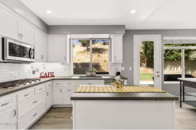 15621 Harte Lane, Moorpark, CA 93021 - Photo 29
