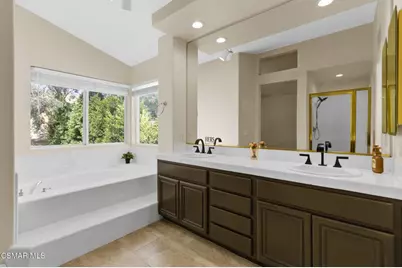 15621 Harte Lane, Moorpark, CA 93021 - Photo 43