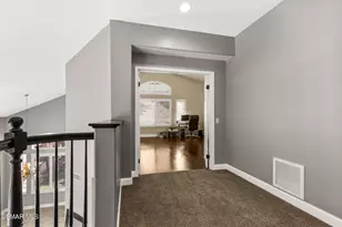 15621 Harte Ln, Moorpark, CA 93021 - Photo 35