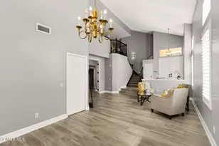 15621 Harte Ln, Moorpark, CA 93021 - Photo 13