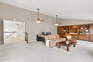 18935 Granada Cir, Porter Ranch, CA 91326 - Photo 23
