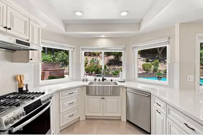 18935 Granada Circle, Porter Ranch, CA 91326 - Photo 7