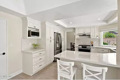 18935 Granada Circle, Porter Ranch, CA 91326 - Photo 9