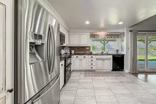 3243 Emerald Ave, Simi Valley, CA 93063 - Photo 21