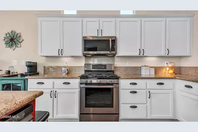 49724 Wayne Street, Indio, CA 92201 - Photo 9