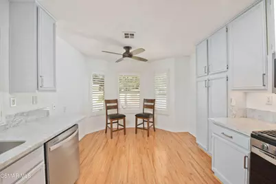 2040 Freesia Avenue, Simi Valley, CA 93063 - Photo 17