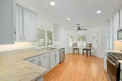 2040 Freesia Avenue, Simi Valley, CA 93063 - Photo 15