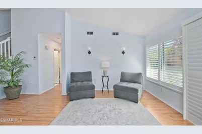 2040 Freesia Avenue, Simi Valley, CA 93063 - Photo 11