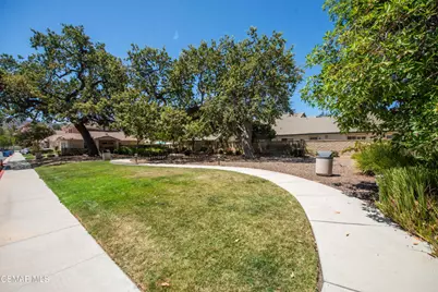 2040 Freesia Avenue, Simi Valley, CA 93063 - Photo 41