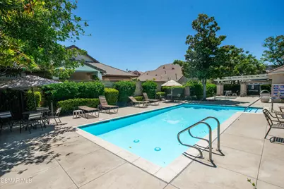 2040 Freesia Avenue, Simi Valley, CA 93063 - Photo 43