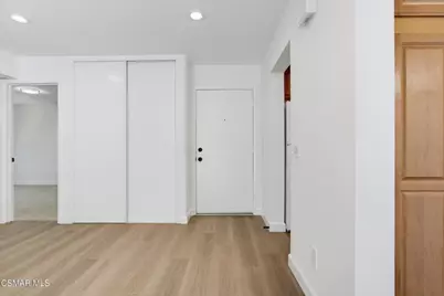291 Sequoia Court #34, Thousand Oaks, CA 91360 - Photo 3