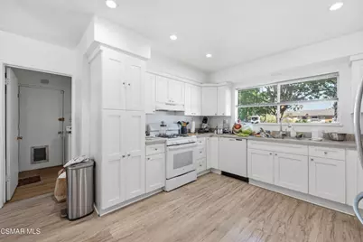 6727 Shoup Avenue, West Hills, CA 91307 - Photo 7