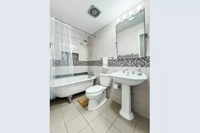 360 N Greenmeadow Avenue, Newbury Park, CA 91320 - Photo 35