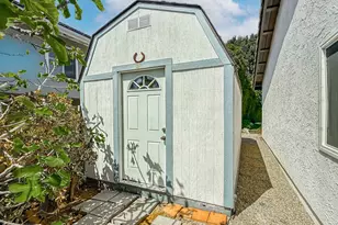 360 N Greenmeadow Ave, Newbury Park, CA 91320 - Photo 45